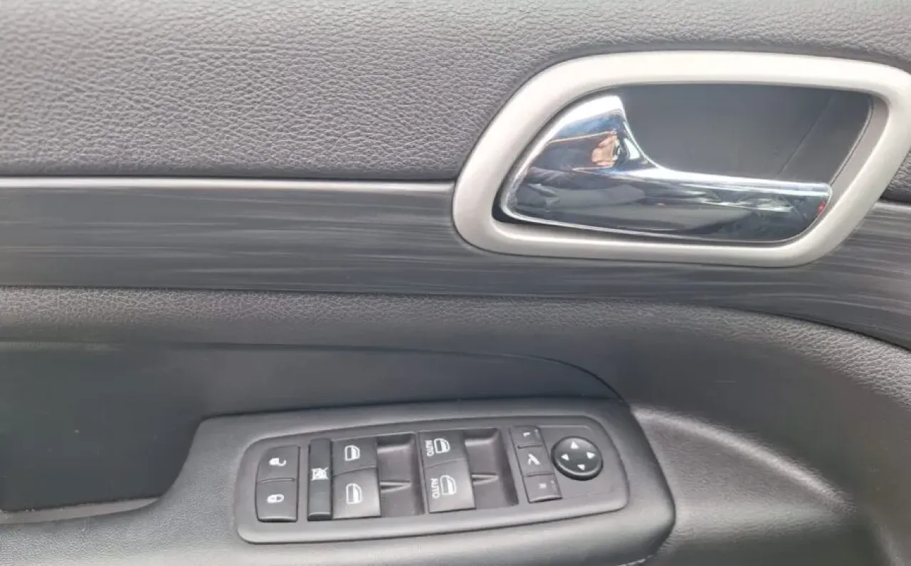 Grand Cherokee Laredo - view 9