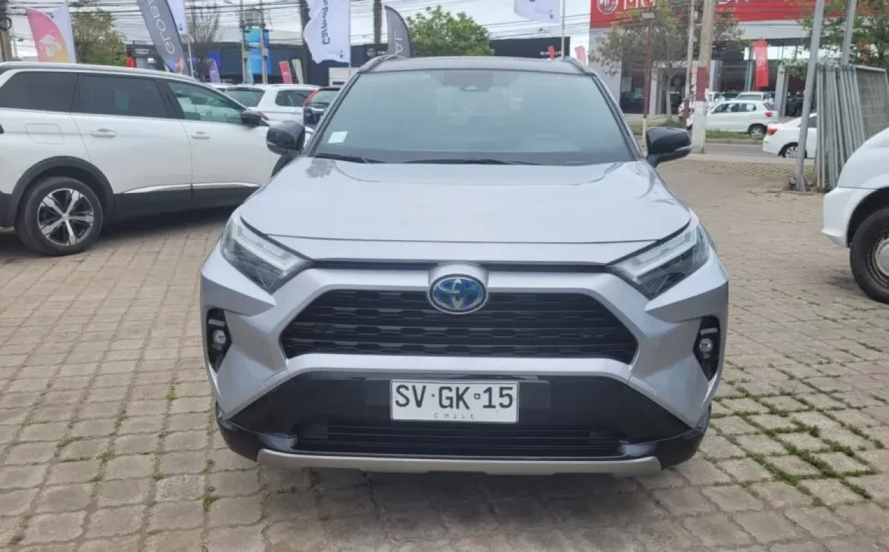RAV4 Hybrid - view 2