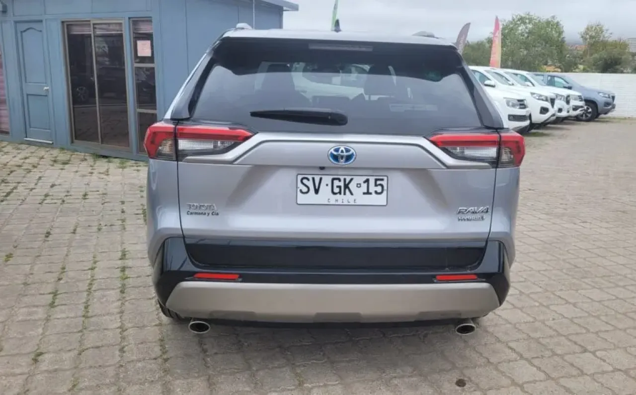 RAV4 Hybrid - view 5