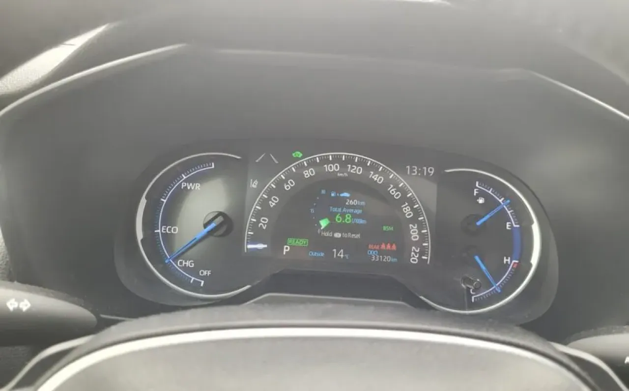 RAV4 Hybrid - view 9
