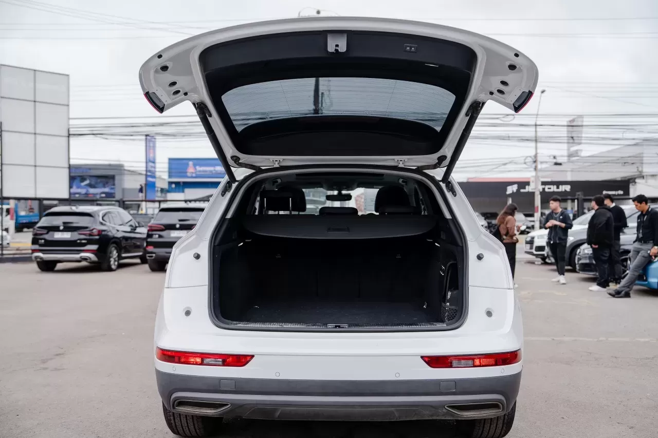 Q5 Quattro FSI - view 8