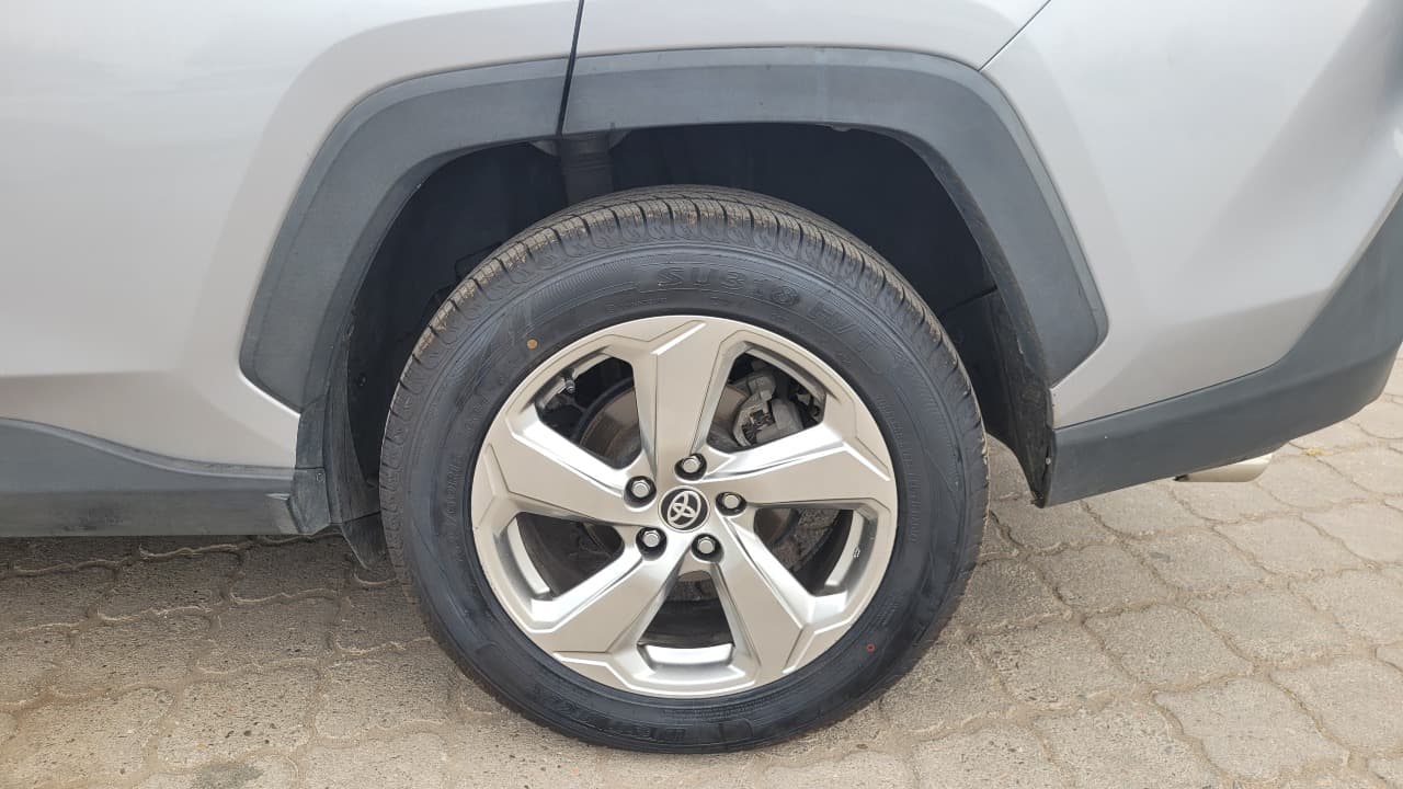 RAV4 4X4 2.5 AUT. HYBRIDO - view 15