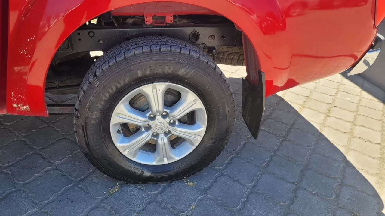 NP300 NAVARA XE 2.3 MEC. 4X2 - view 10