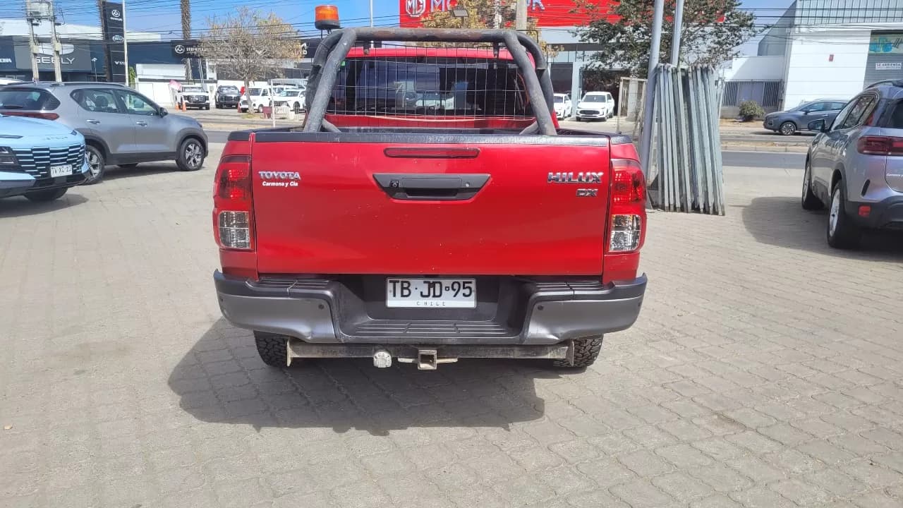 HILUX DCAB MT 4X4 2.4 - view 8