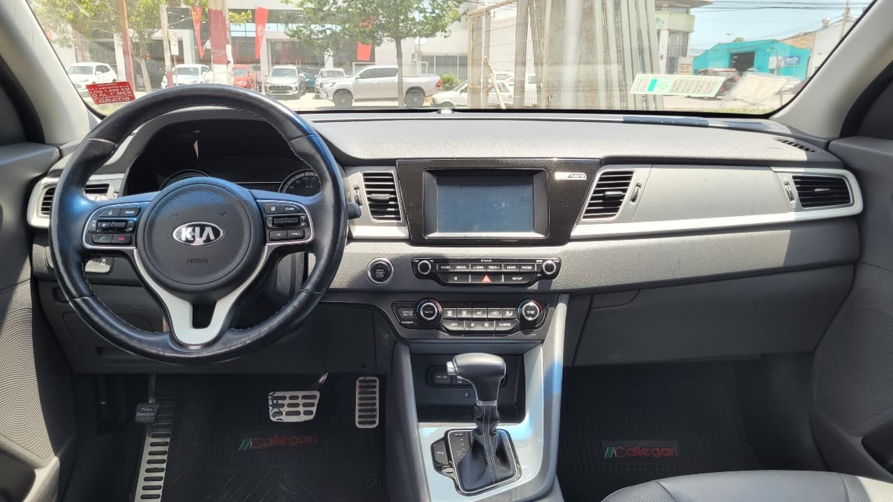 NIRO GDI 1.6 FULL AUT. - view 11