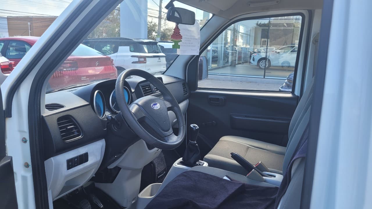 Q22 4X2 1.3 MT - view 12