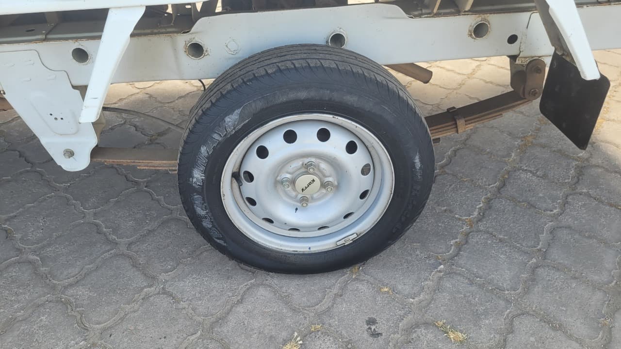 Q22 4X2 1.3 MT - view 14