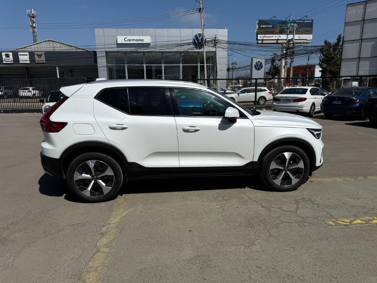 XC40 B4 PLUS 2.0 AUT  - view 6