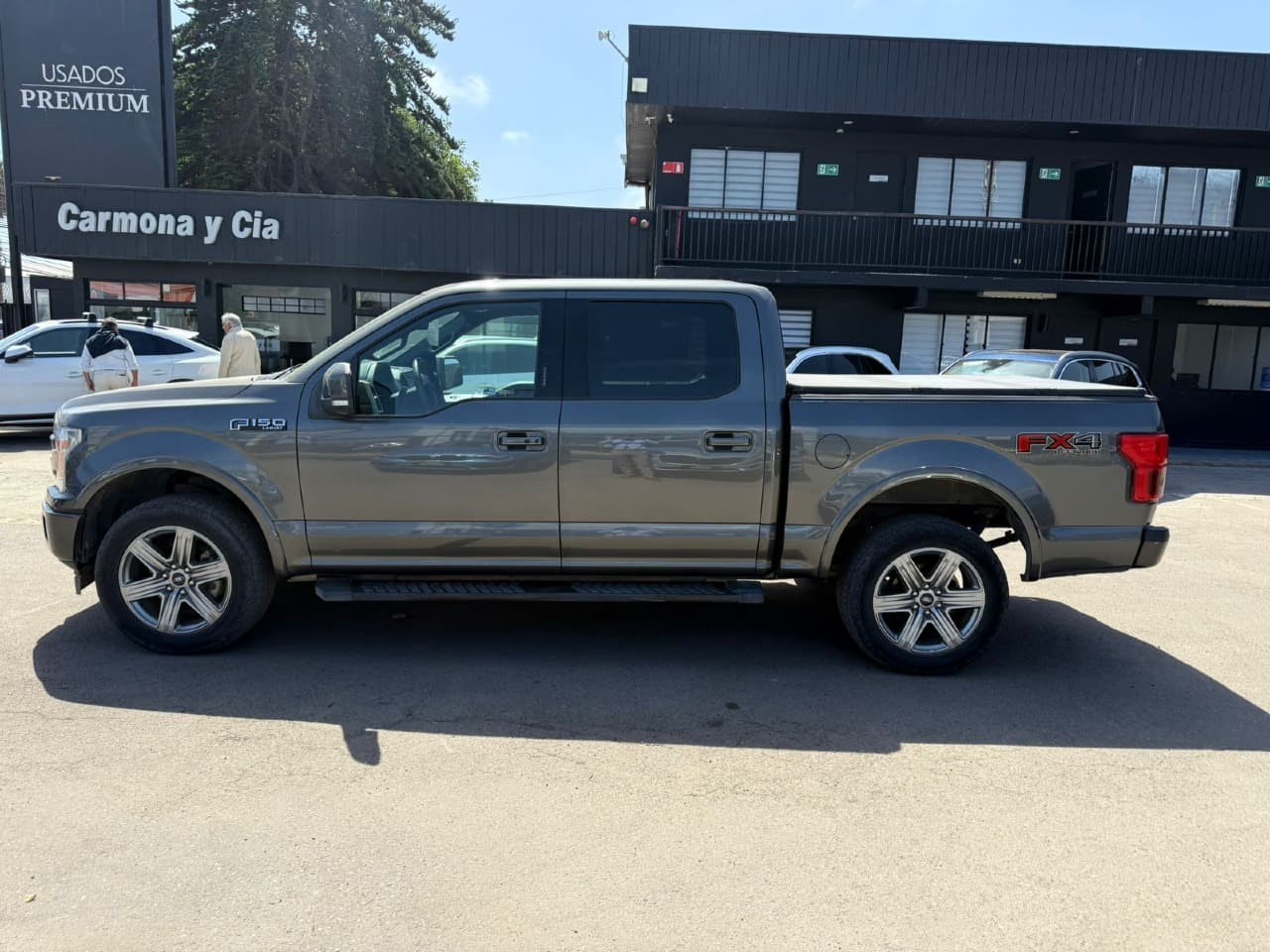 F-150 5.0 Double Cab Lariat Sport 4WD - view 2