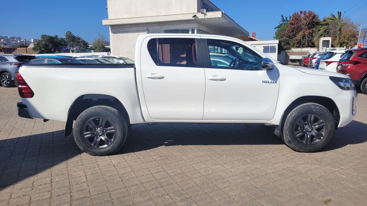 HILUX PICKUP 2.7 FULL MEC. (IVA INCLUIDO) - view 6