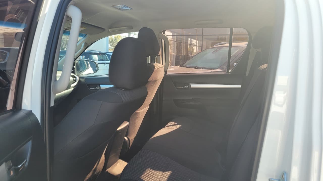 HILUX PICKUP 2.7 FULL MEC. (IVA INCLUIDO) - view 7