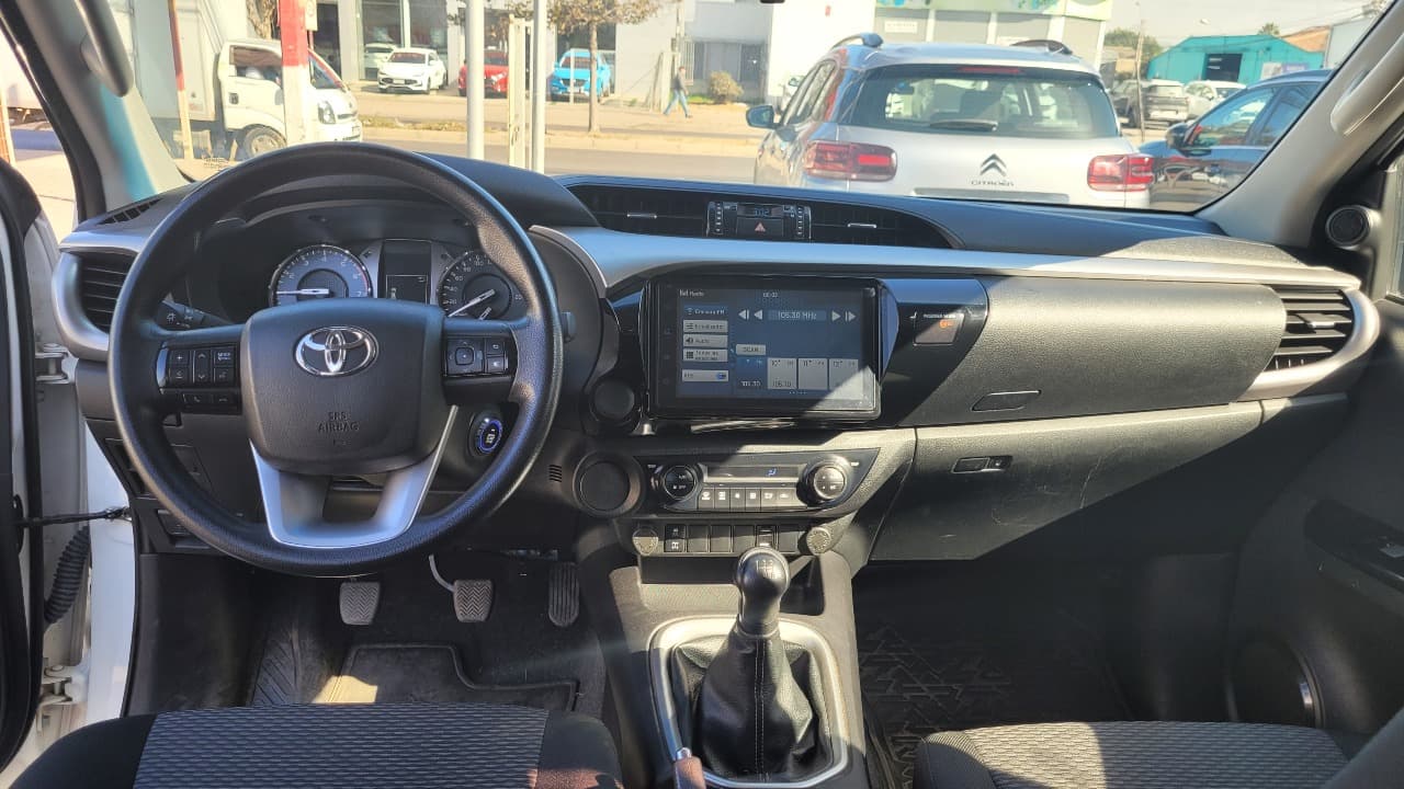 HILUX PICKUP 2.7 FULL MEC. (IVA INCLUIDO) - view 12