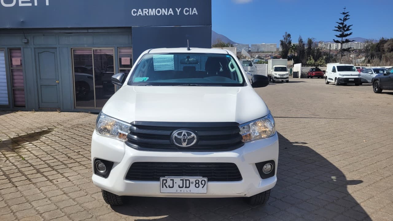 HILUX D CAB 4X2 2.4 FULL MEC. - view 2