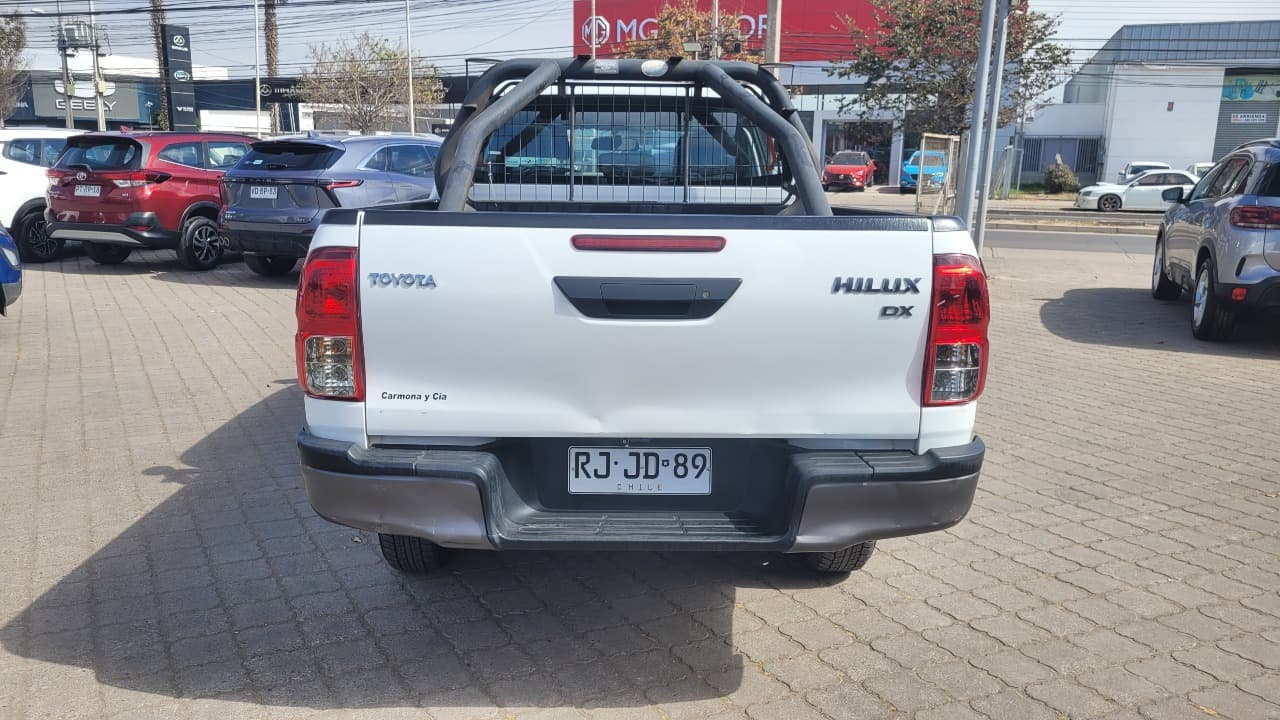 HILUX D CAB 4X2 2.4 FULL MEC. - view 6