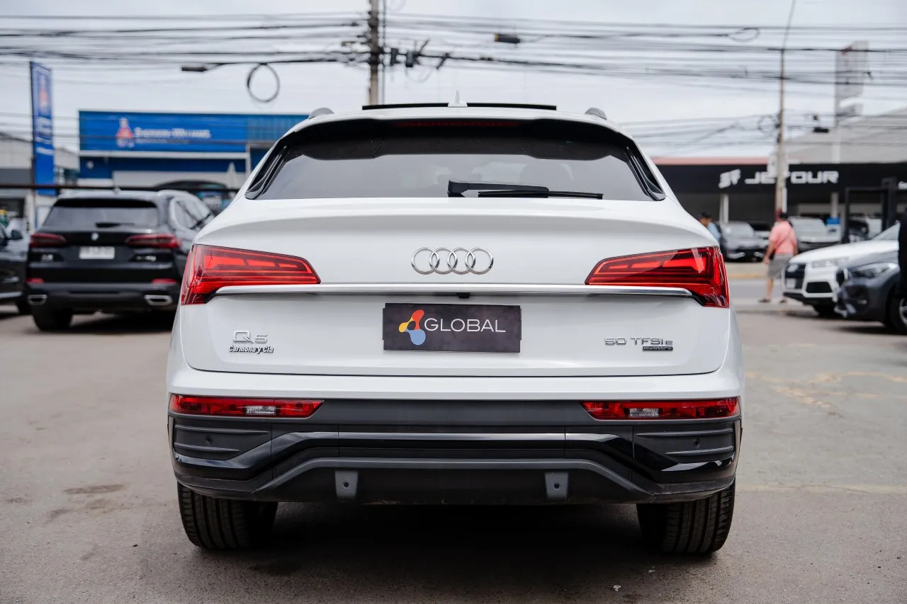 Q5 Quattro FSI - view 2