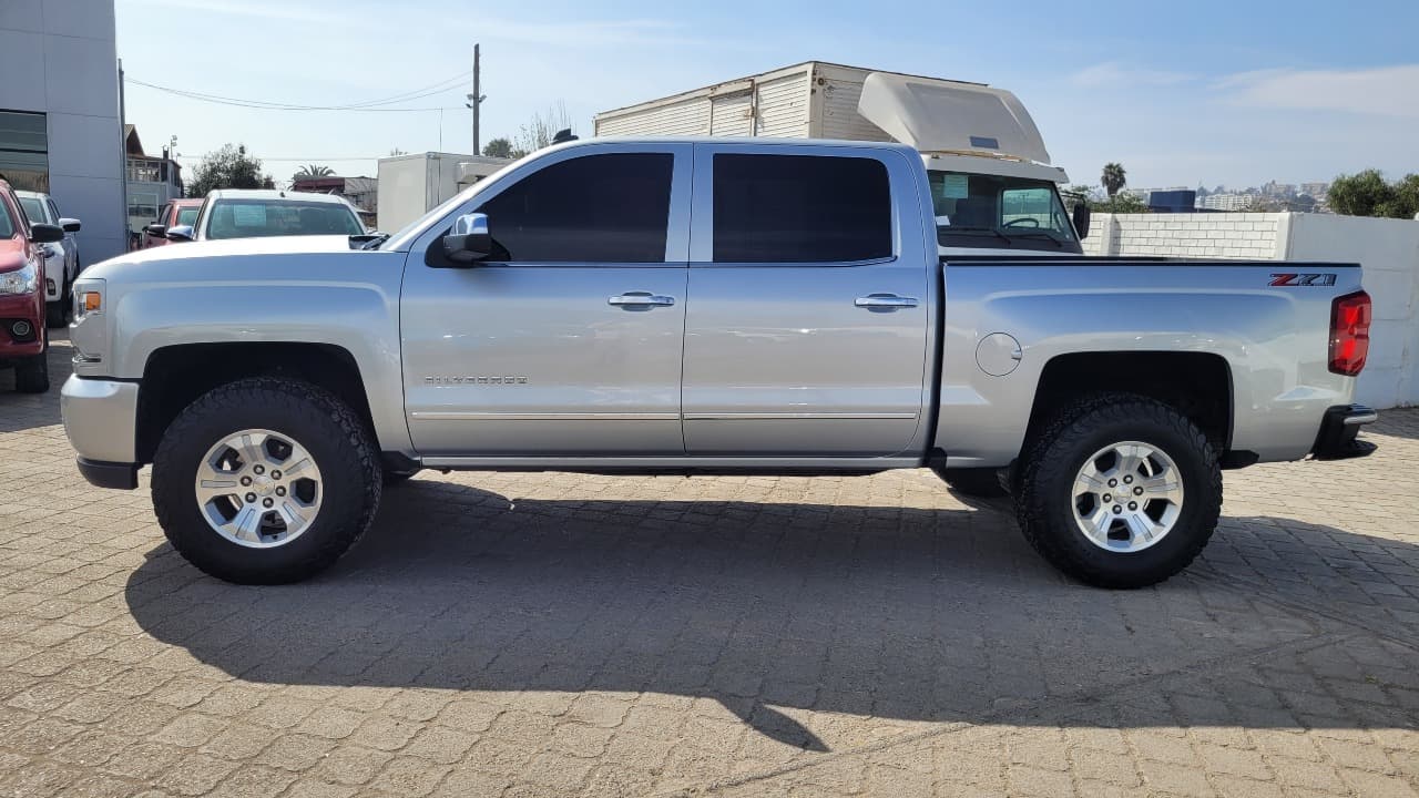 SILVERADO LTZ 4WD 5.3 FULL AUT. - view 4