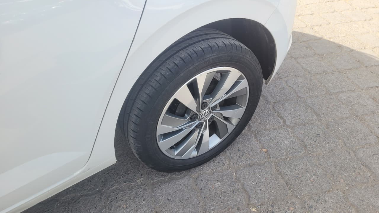 POLO HIGHLINE 1.6 FULL  MEC. - view 14