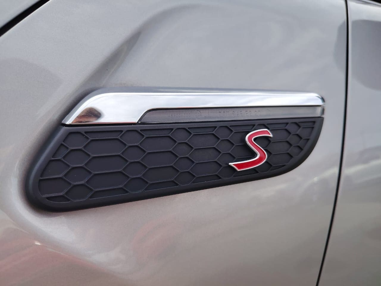 Cooper 2.0 S Auto Cabriolet - view 20
