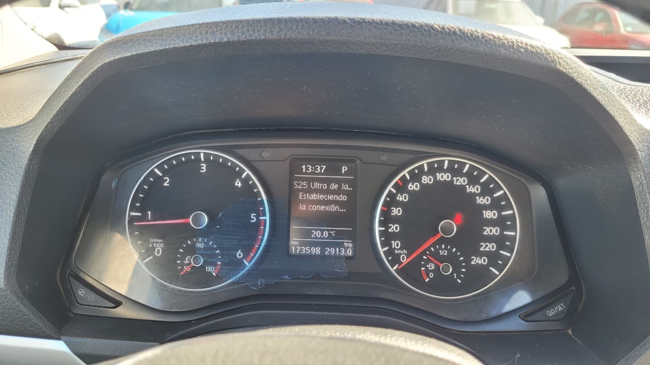 AMAROK DCAB TDI DOHC 4X4 2.0 FULL AUT. (IVA INCLUIDO) - view 9