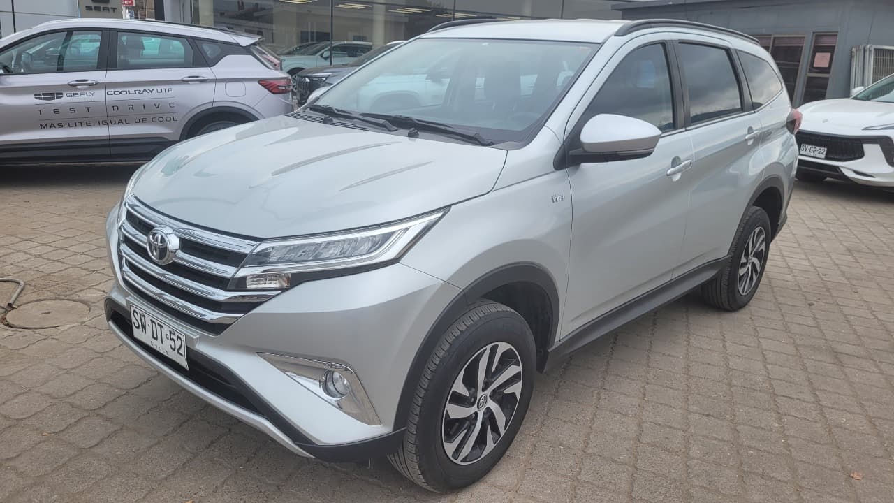 Toyota RUSH 1.5 MT FULL MECANICO