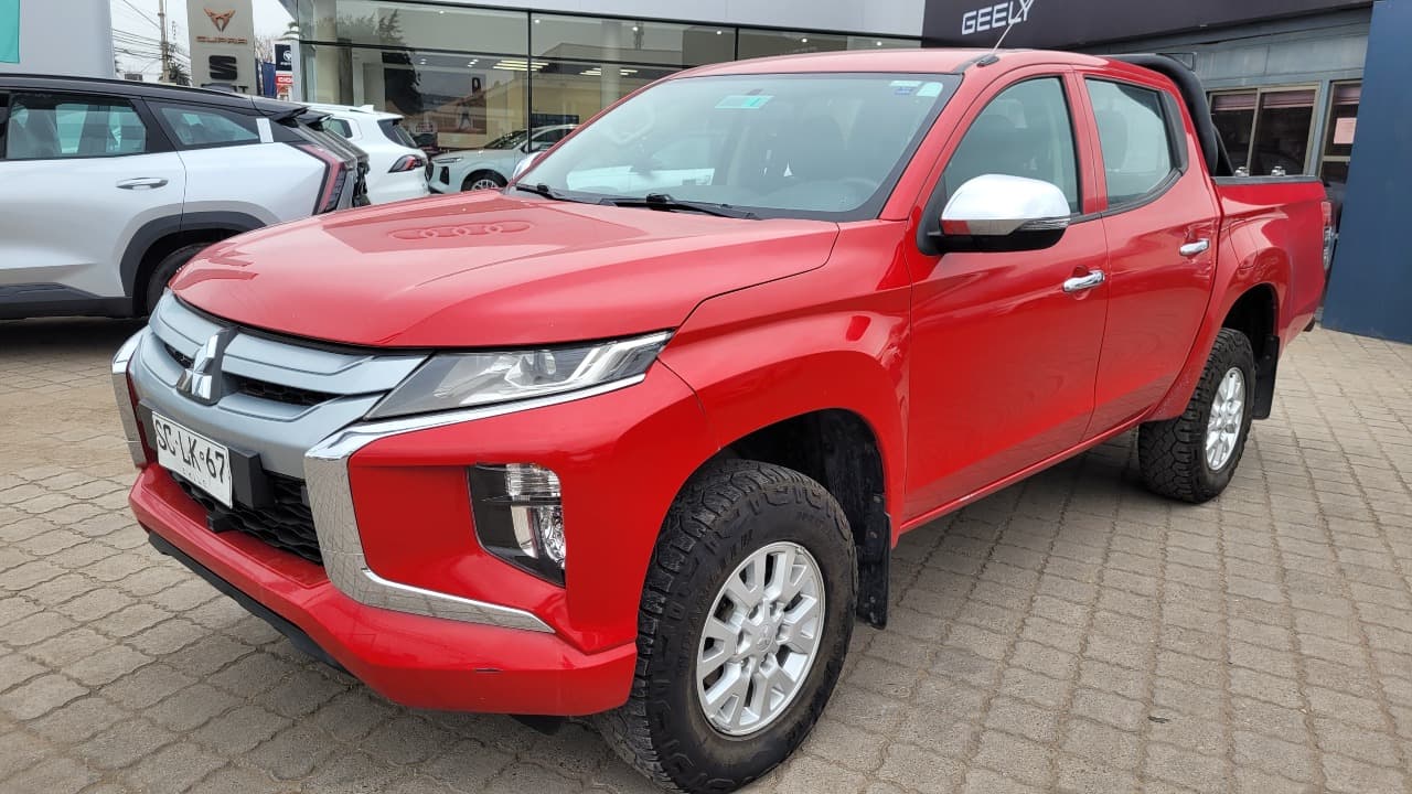 Mitsubishi L200 KATANA CRT 4X4 2.4 FULL MEC.