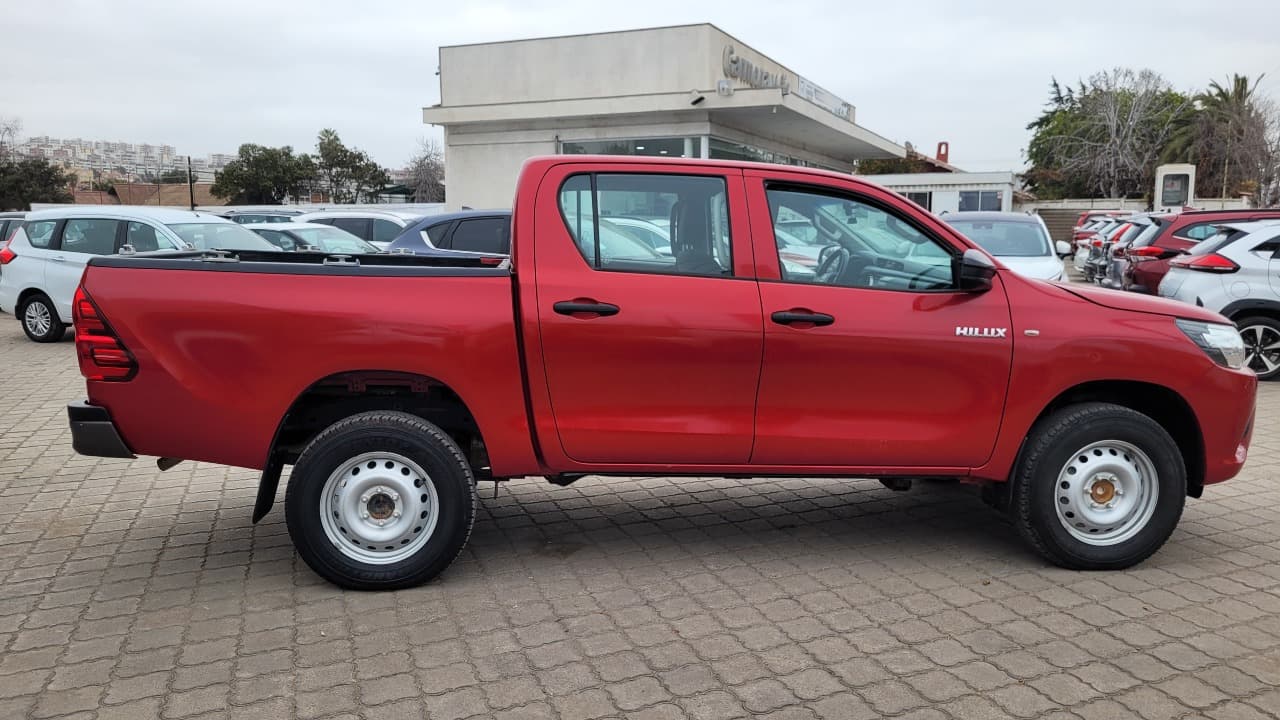 HILUX DOBLE CABINA 2.4 4X2 FULL MEC. - view 7