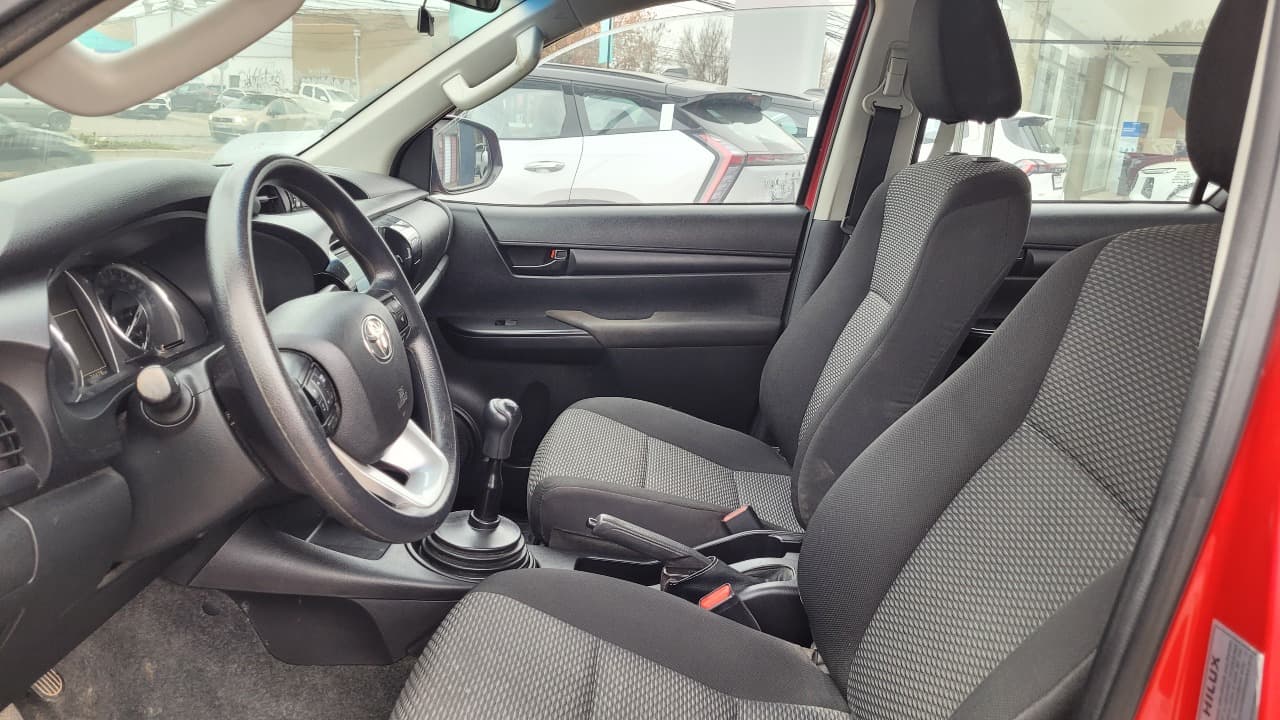 HILUX DOBLE CABINA 2.4 4X2 FULL MEC. - view 10