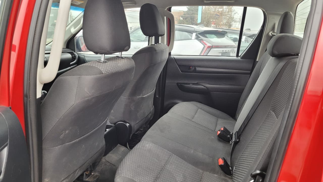 HILUX DOBLE CABINA 2.4 4X2 FULL MEC. - view 12