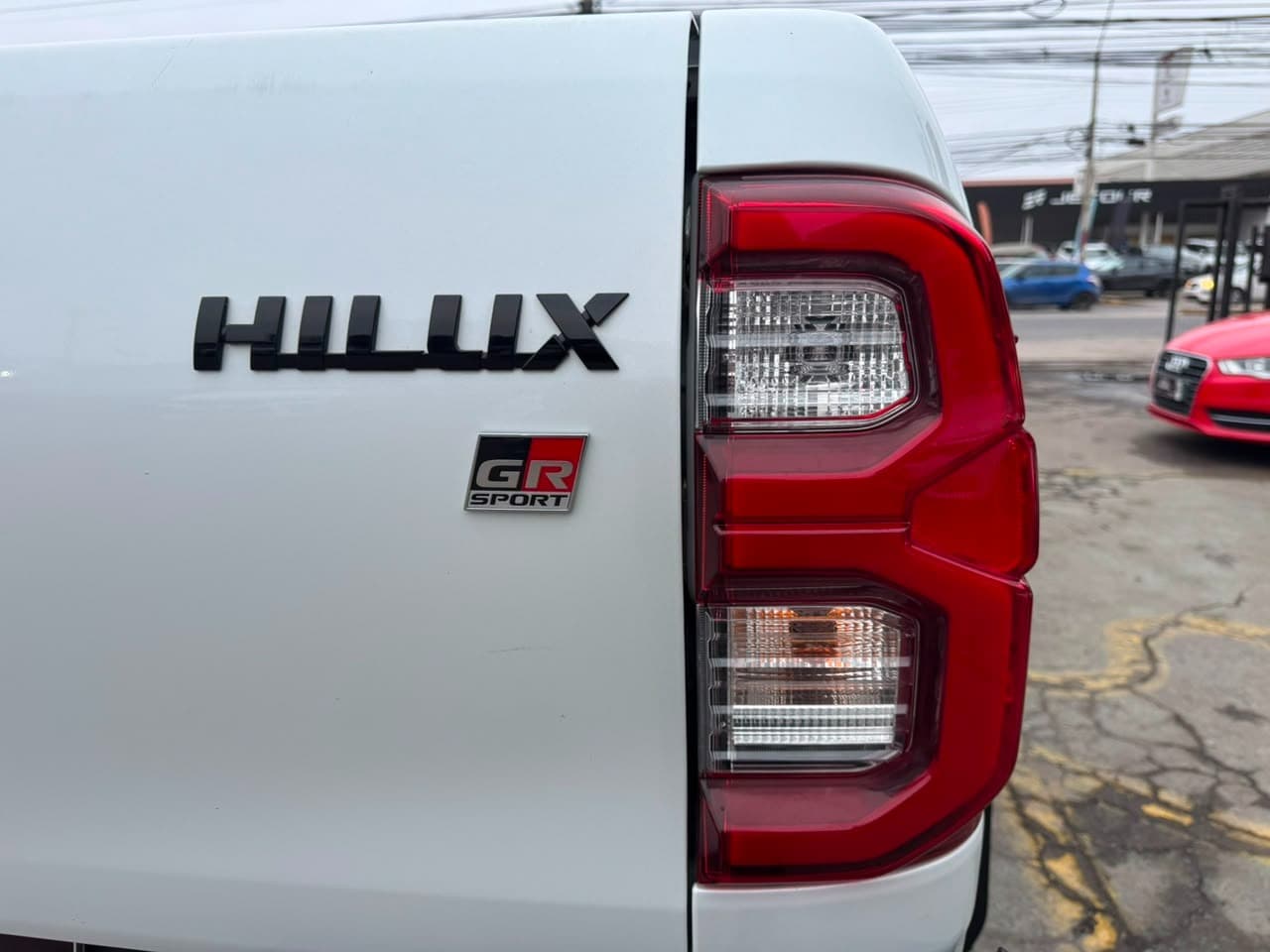 HILUX GR. DC 4X4 2.8 AUT. - view 13