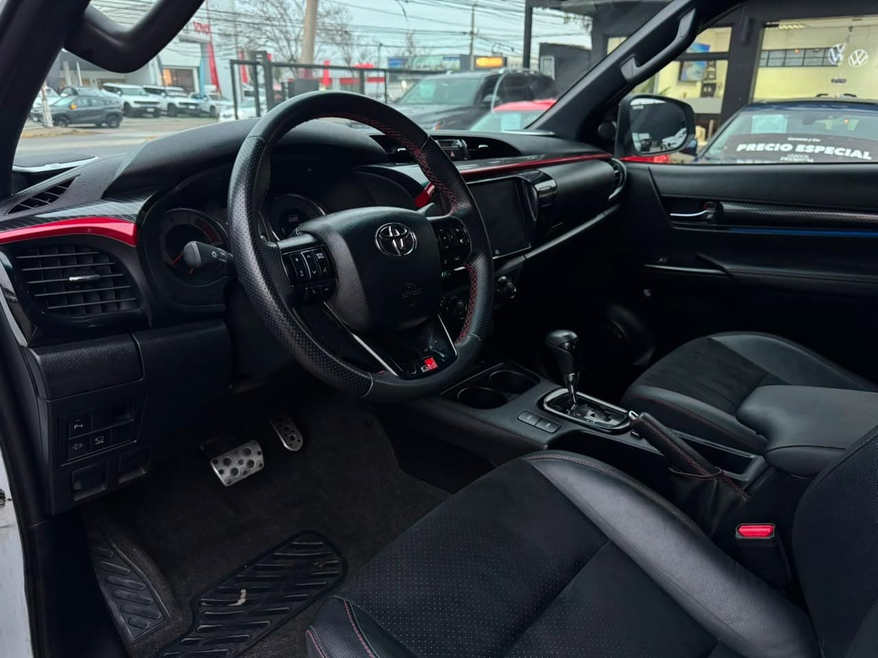 HILUX GR. DC 4X4 2.8 AUT. - view 21