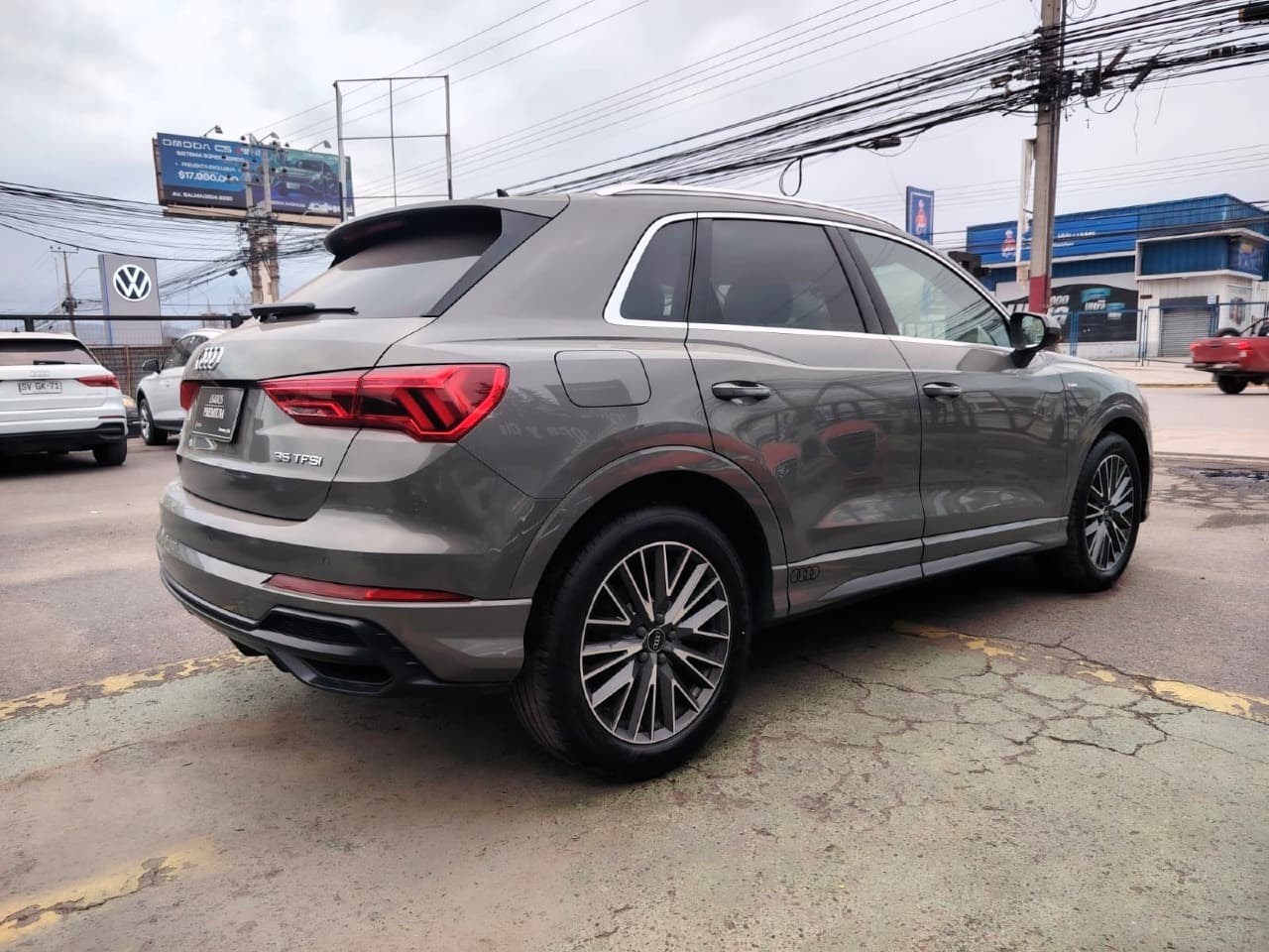 Q3 35 TFSI SLINE AUT. - view 5