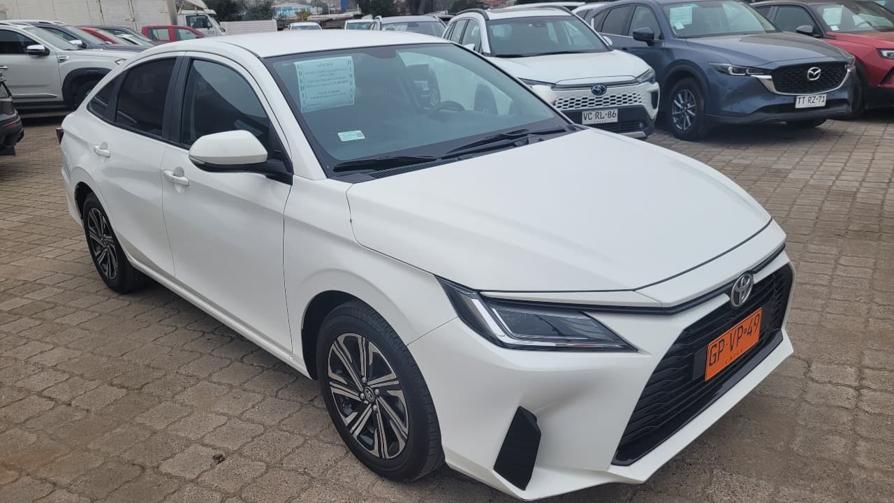 YARIS SD 1.5 FULL MEC. (INCLUYE PATENTE TAXI EJECUTIVO) - view 3
