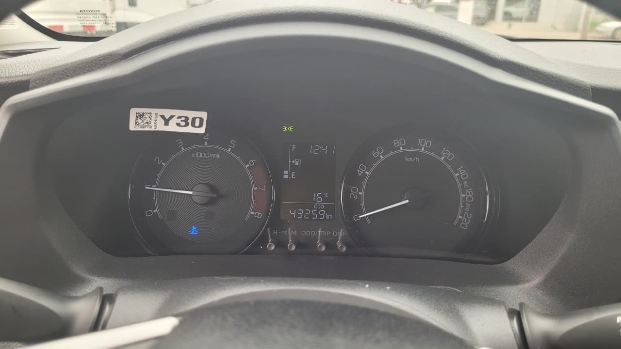 YARIS SD 1.5 FULL MEC. (INCLUYE PATENTE TAXI EJECUTIVO) - view 10