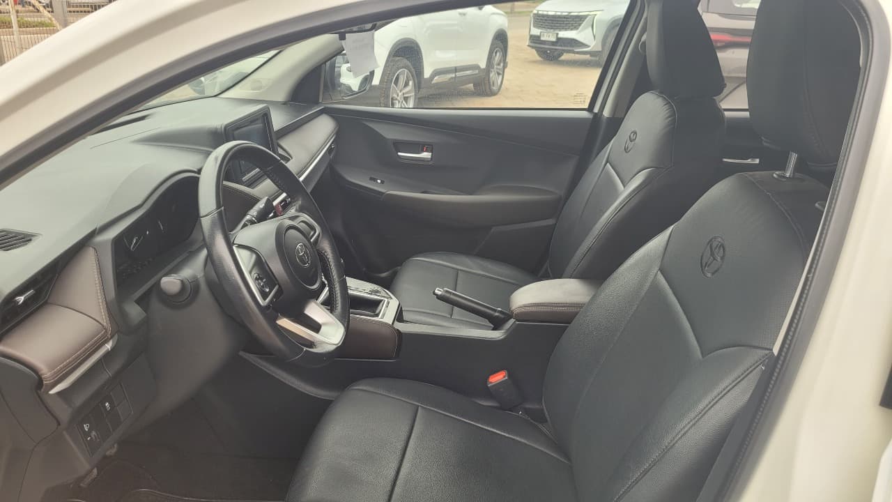 YARIS SD 1.5 FULL MEC. (INCLUYE PATENTE TAXI EJECUTIVO) - view 12