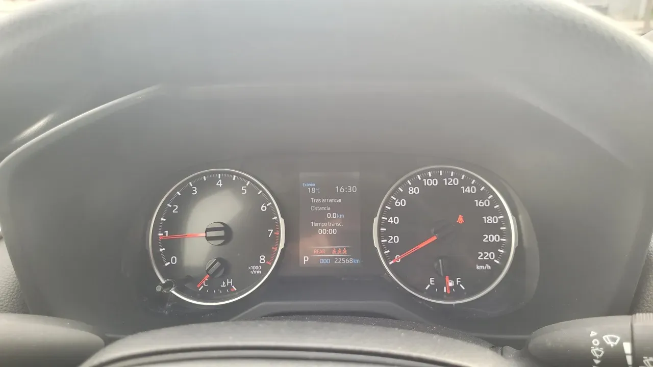 RAV4 4X2 2.0 FULL AUT. - view 9