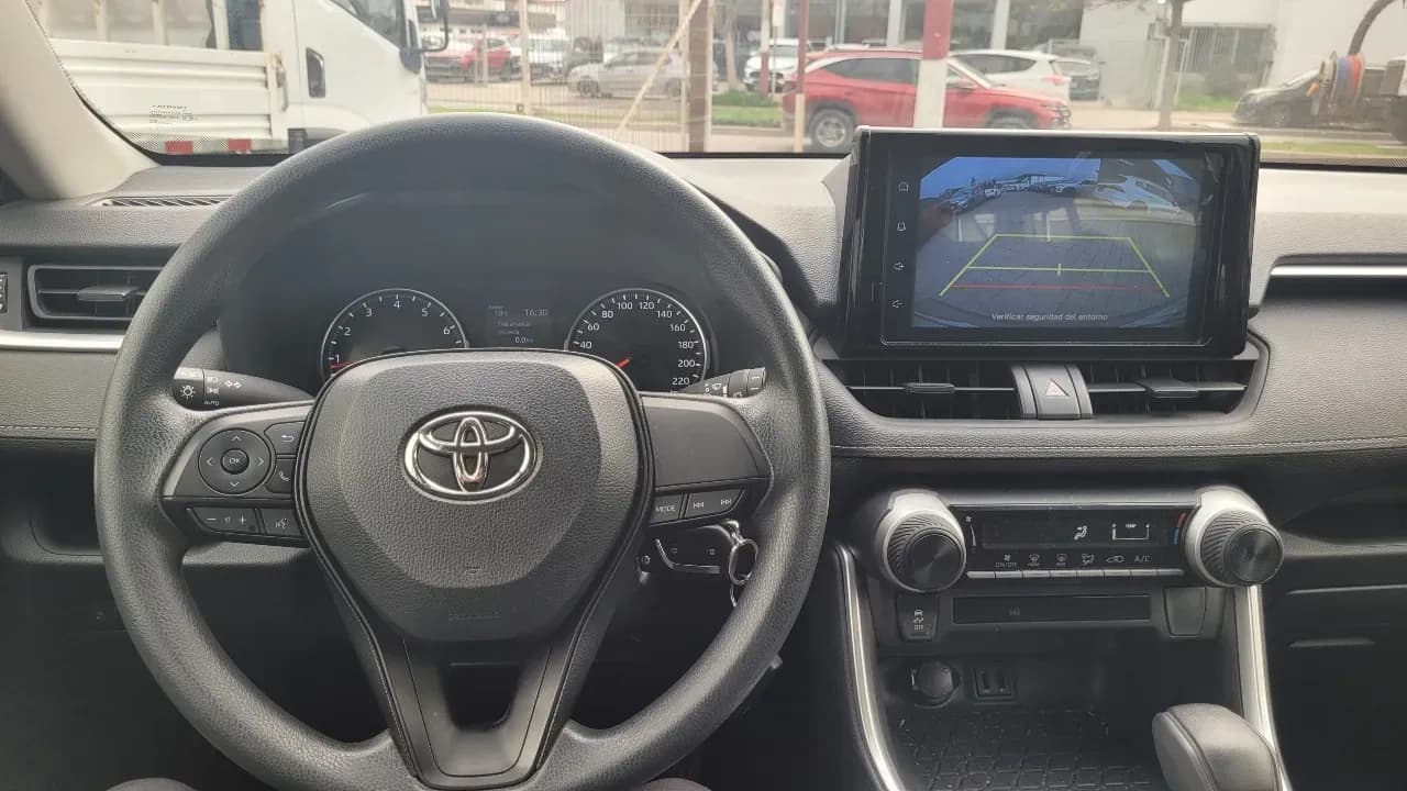 RAV4 4X2 2.0 FULL AUT. - view 11