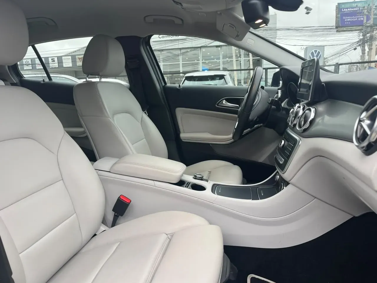 GLA 200 HB 1.6 TURBO - view 9