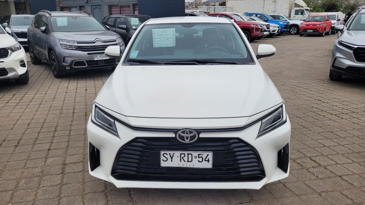 YARIS 1.5 FULL MEC. - view 2