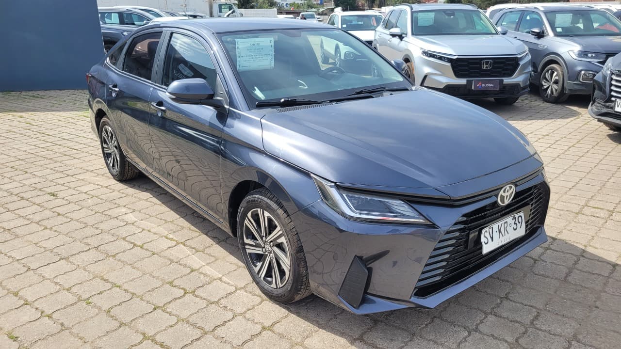 YARIS CVT FULL 1.5 - view 4