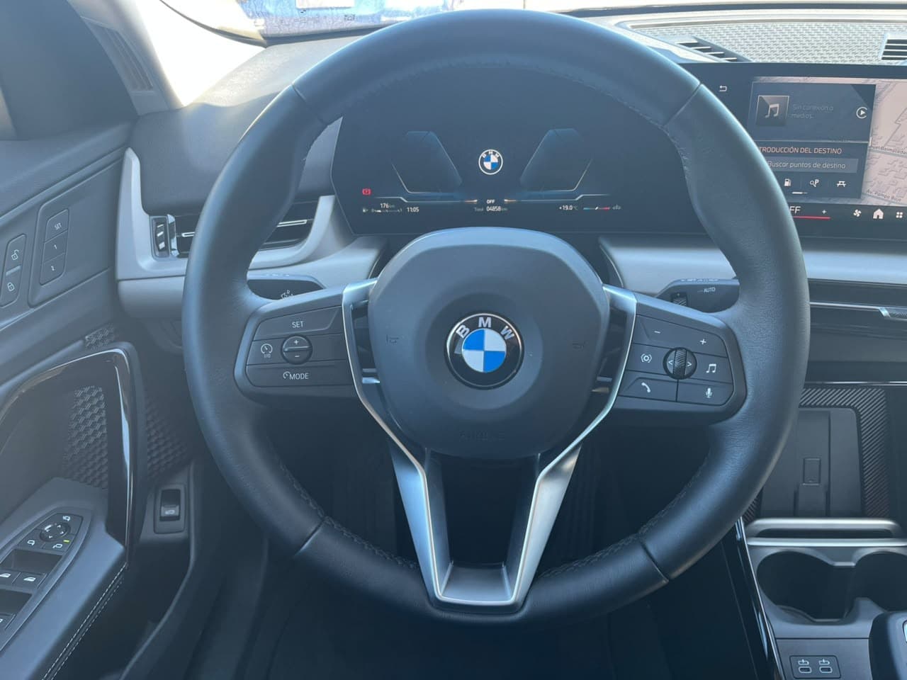 X2 SDRIVE 20i 1.5 AUT - view 11