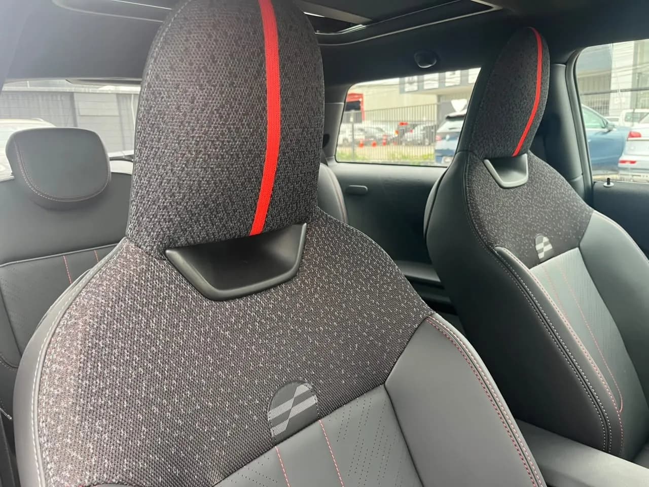 Cooper JCW 2.0 - view 11
