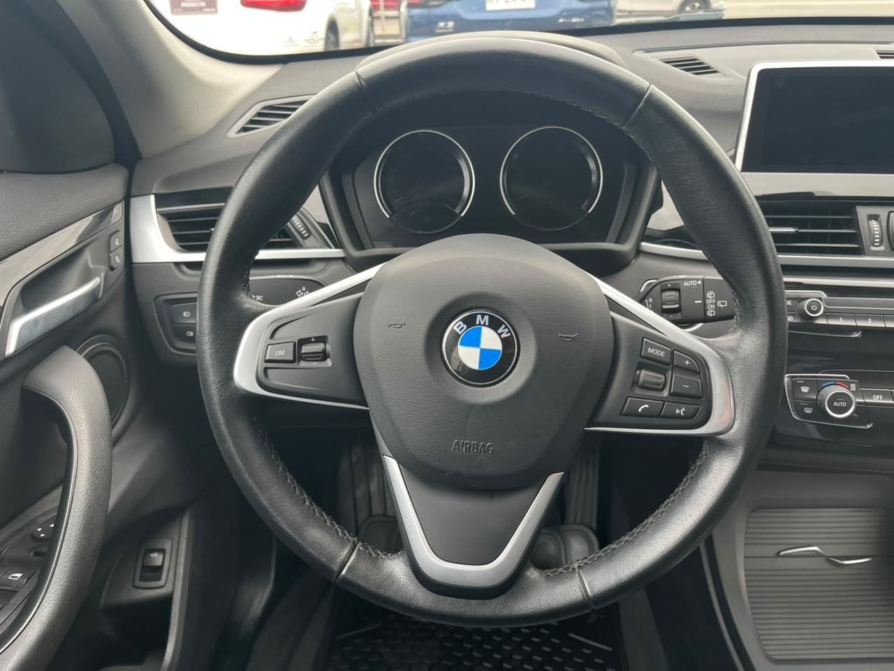 X1 SDRIVE 18i 1.5 - view 11