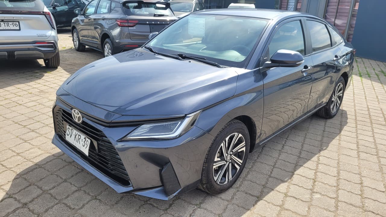 YARIS CVT FULL 1.5